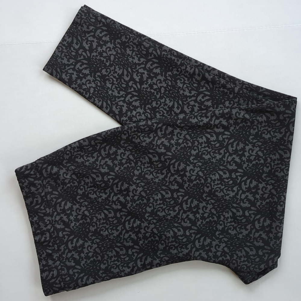 Avenue Pull On Style Stretch Waistband Dress Pants 26/28 Tall Black Gray